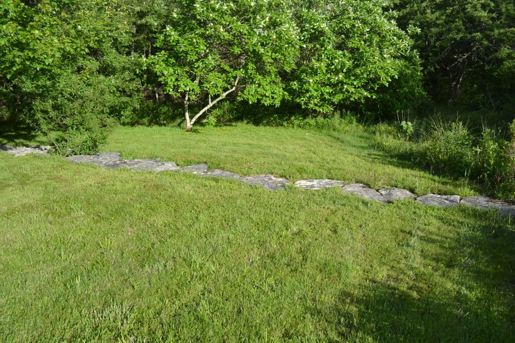 Path-Ancient-looking-Stone-Garden